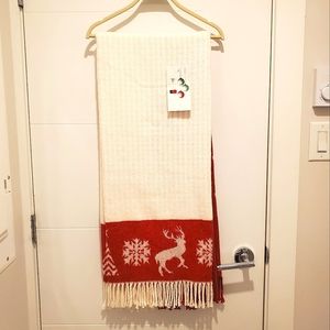 NEW White & Red Reindeer Christmas Throw Blanket with Tassels🎄❄️🦌